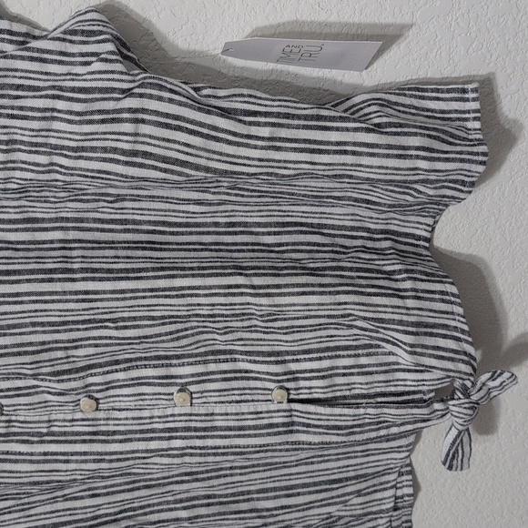4/$12 NWT Time And Tru Striped Linen Blend Button Down Front Tie Top Size  XL - Picture 4 of 9